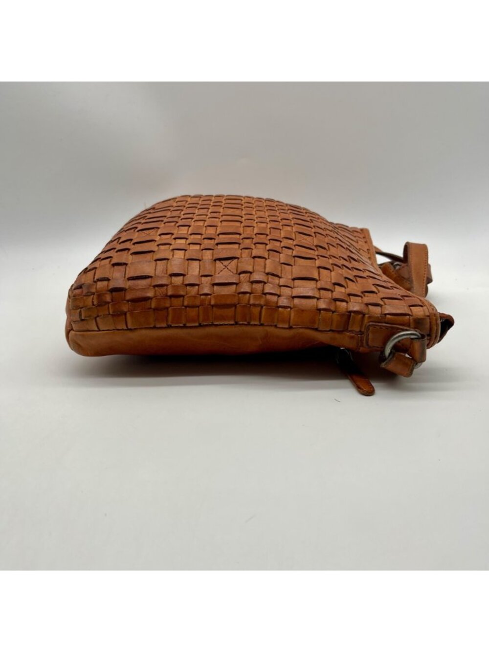 Vilenca Brown Woven Leather Crossbody Bag - Picture 3 of 10